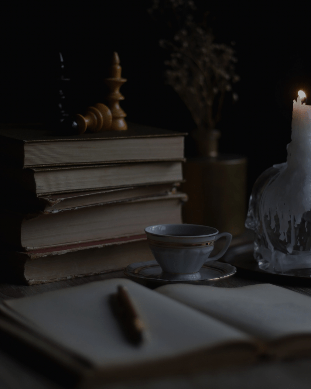 Dark Academia Books (but make them&nbsp;gothic)